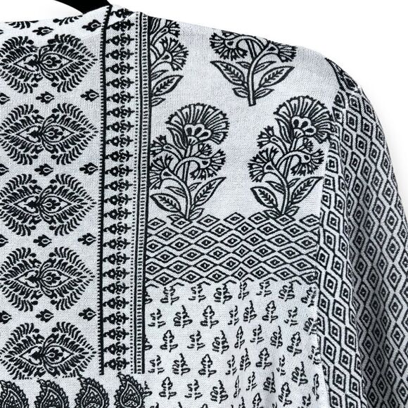 Chicos Black And White Printed Ruched-Sleeve Cardigan 2 Large Womens Lightweight - Picture 7 of 12